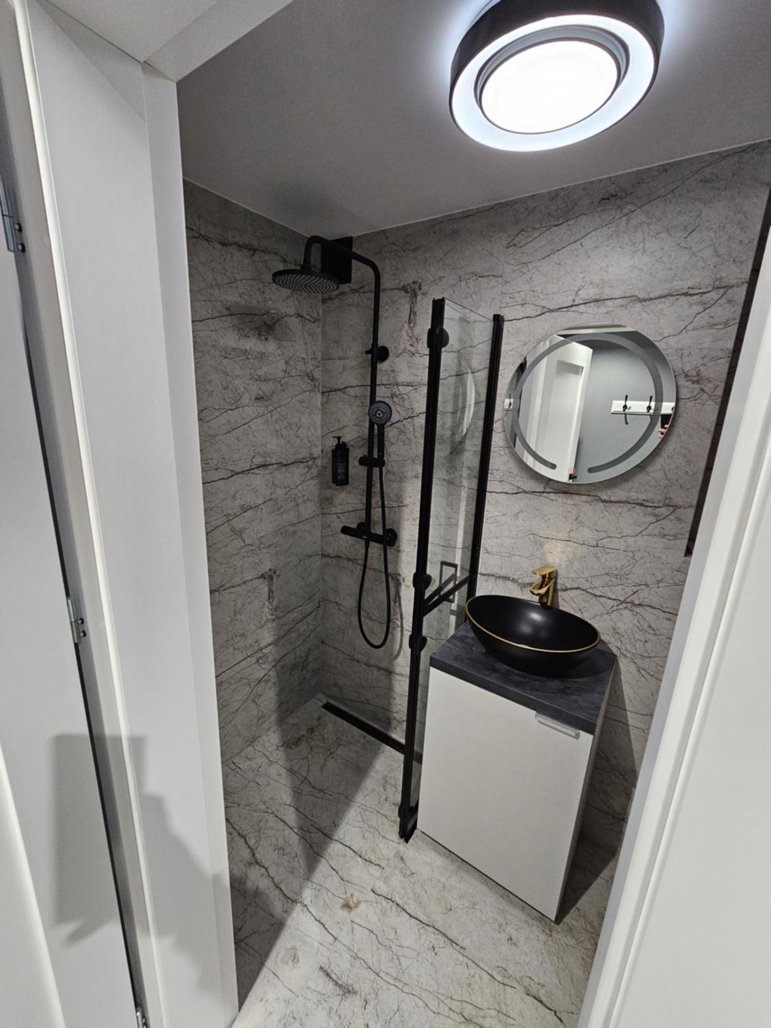 Apartament Z Jacuzzi Klimatyzacja Prywatny Parking Radom Luaran gambar