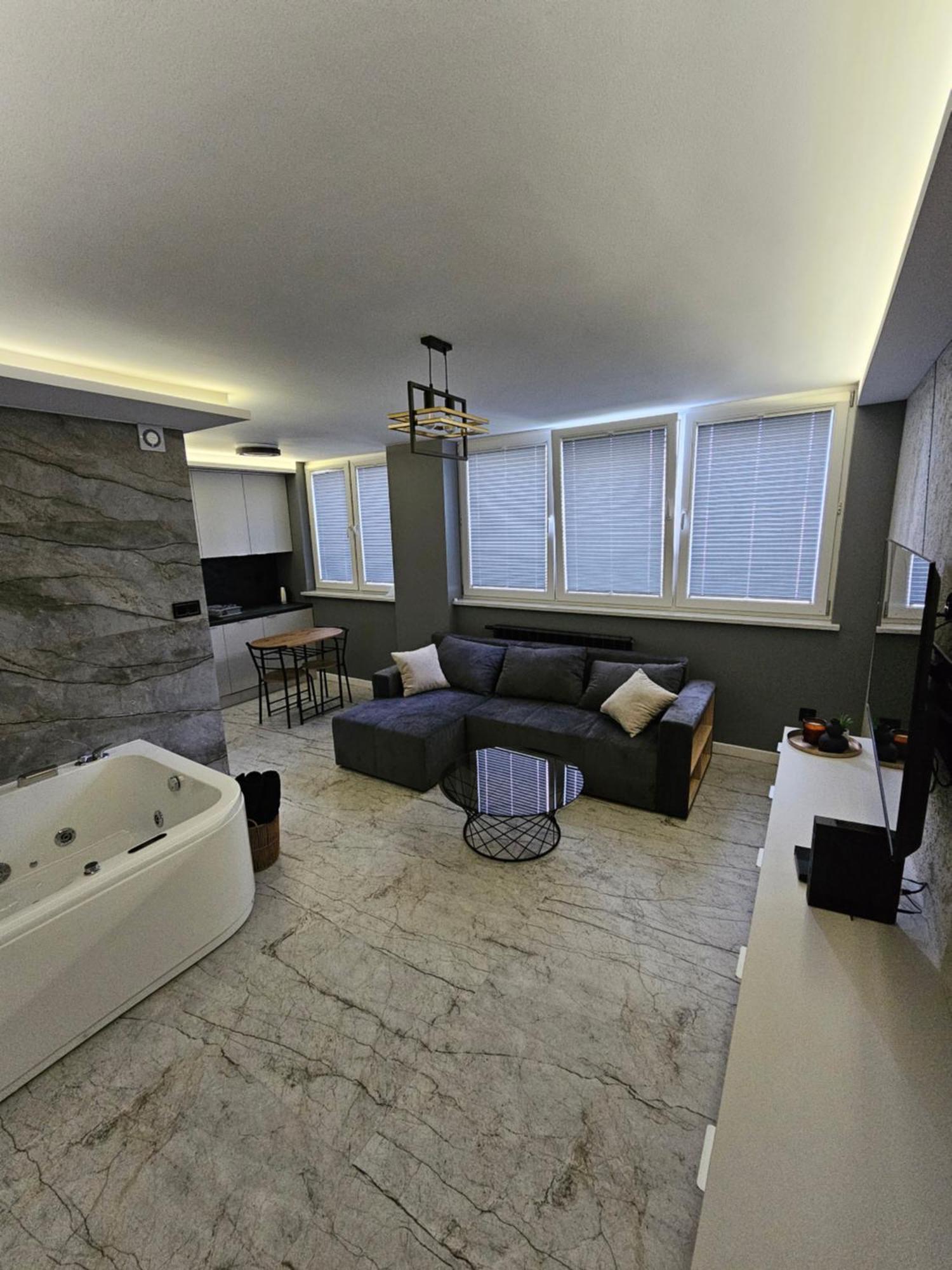 Apartament Z Jacuzzi Klimatyzacja Prywatny Parking Radom Luaran gambar
